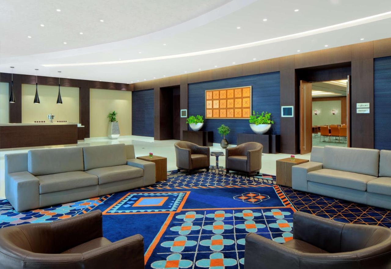 Radisson Blu Hotel, Kuwait Kuveyt Dış mekan fotoğraf The lobby of the hotel