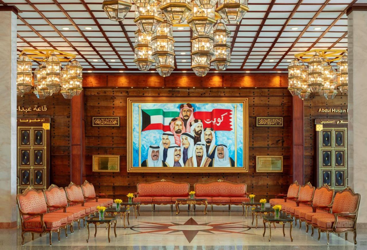 Radisson Blu Hotel, Kuwait Kuveyt Dış mekan fotoğraf The lobby of the hotel