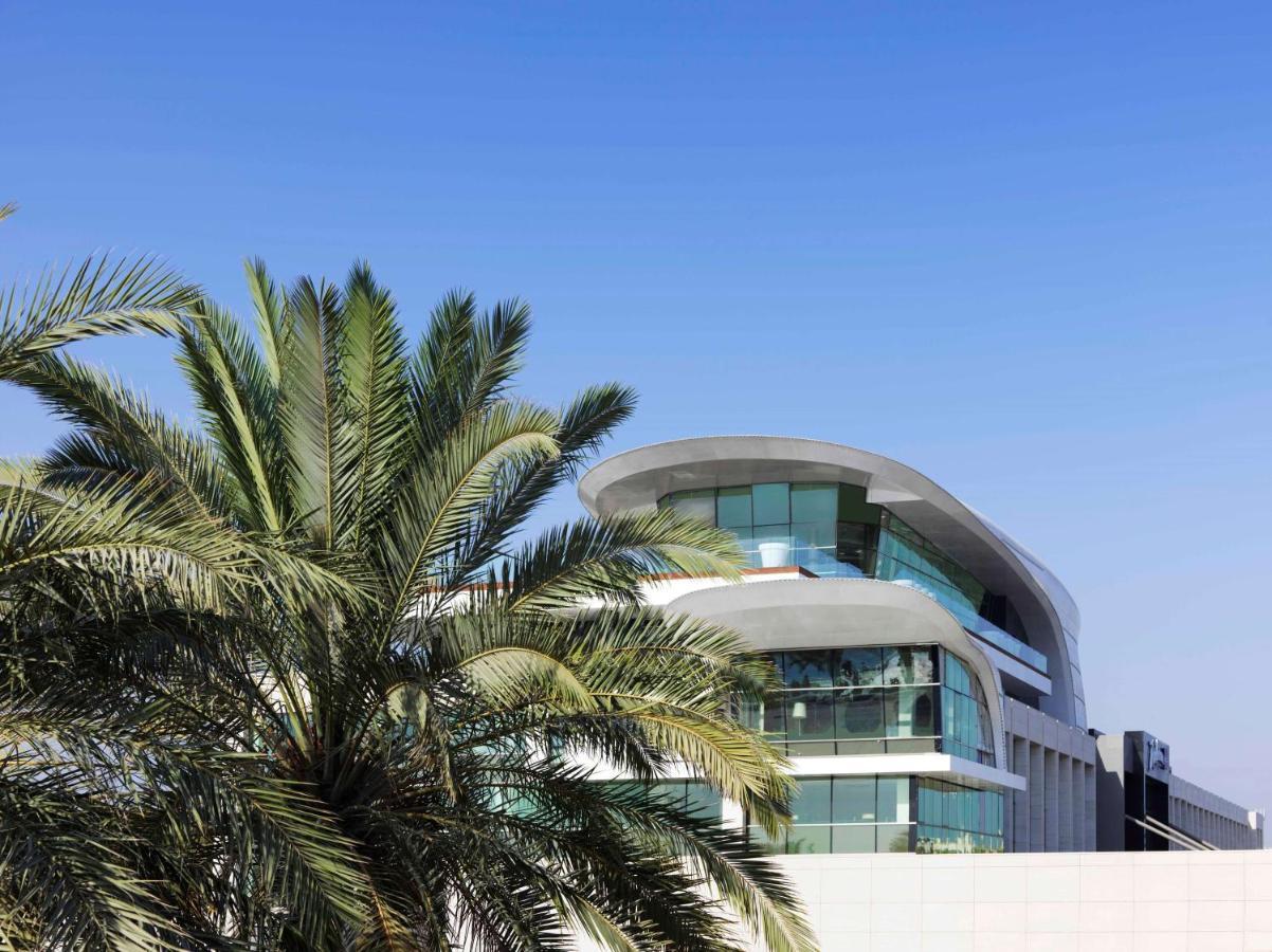 Radisson Blu Hotel, Kuwait Kuveyt Dış mekan fotoğraf The Jumeirah Beach Hotel