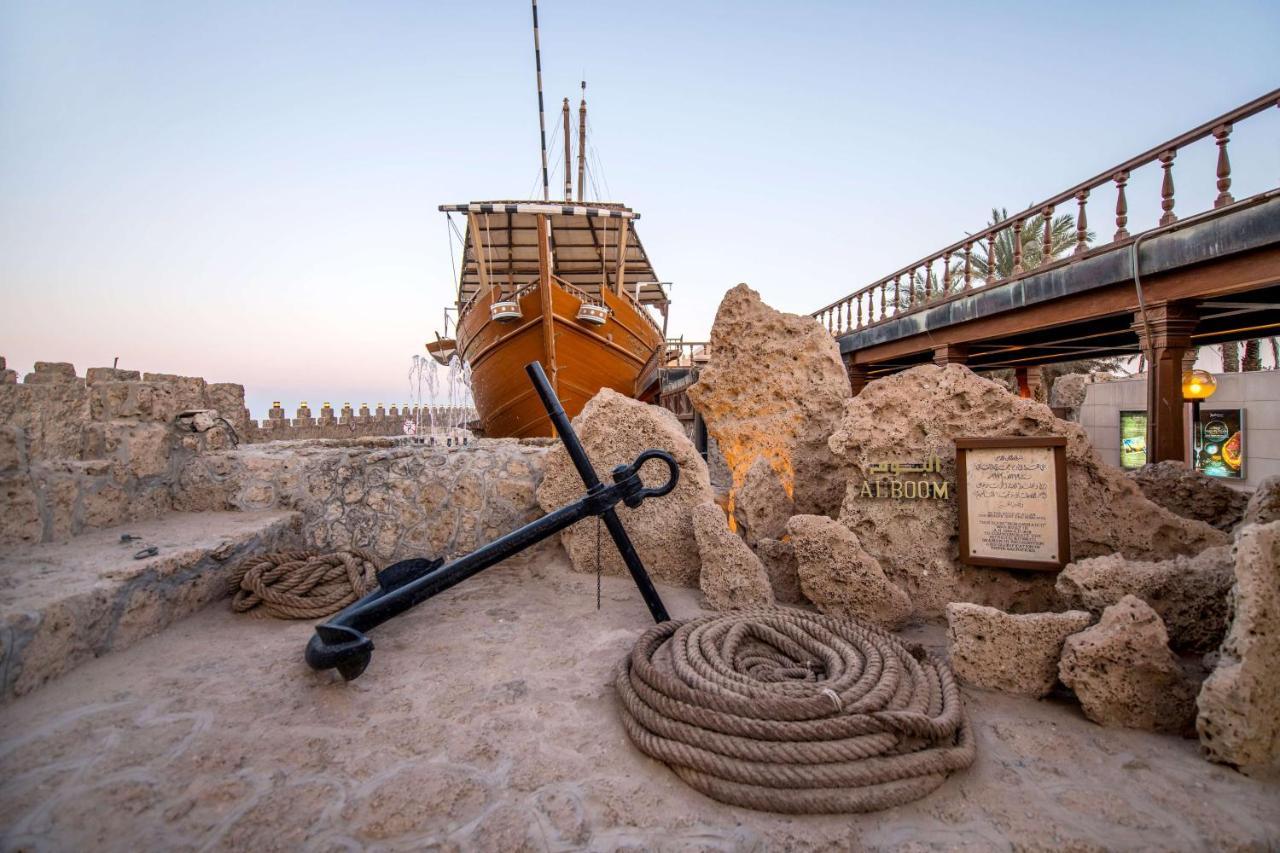 Radisson Blu Hotel, Kuwait Kuveyt Dış mekan fotoğraf The fort's dock