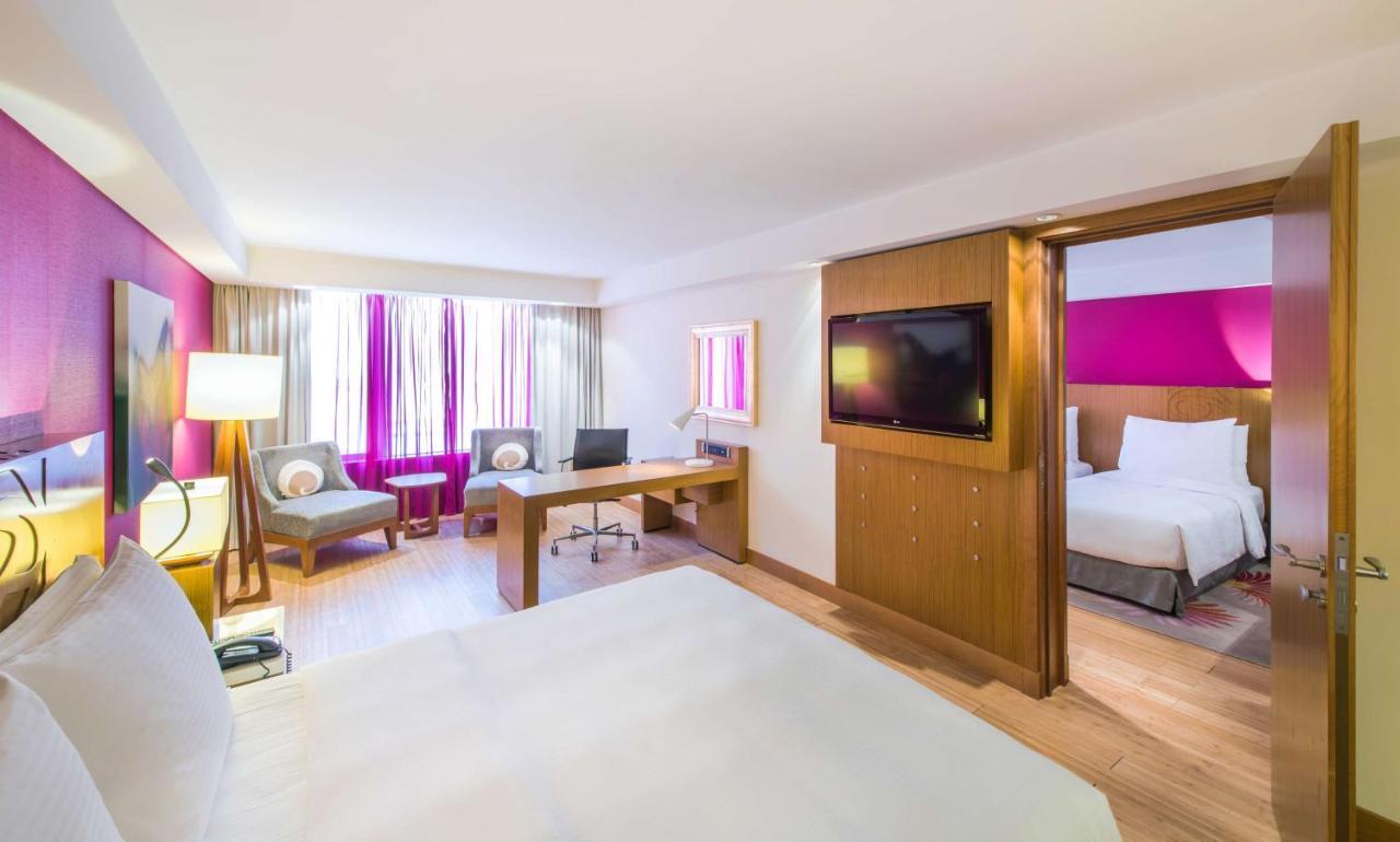 Radisson Blu Hotel, Kuwait Kuveyt Dış mekan fotoğraf Suite