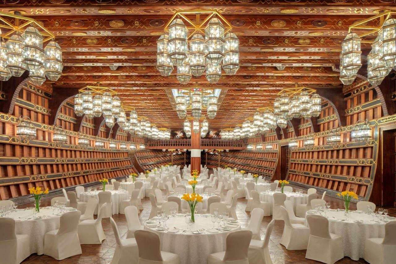 Radisson Blu Hotel, Kuwait Kuveyt Dış mekan fotoğraf The ballroom